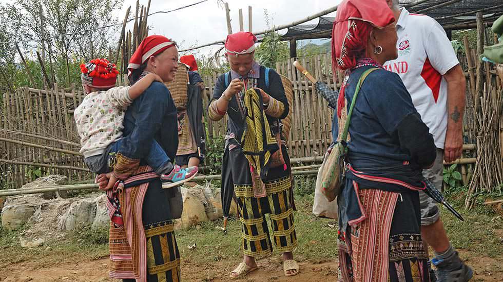 Stammesfrauen von Sapa
